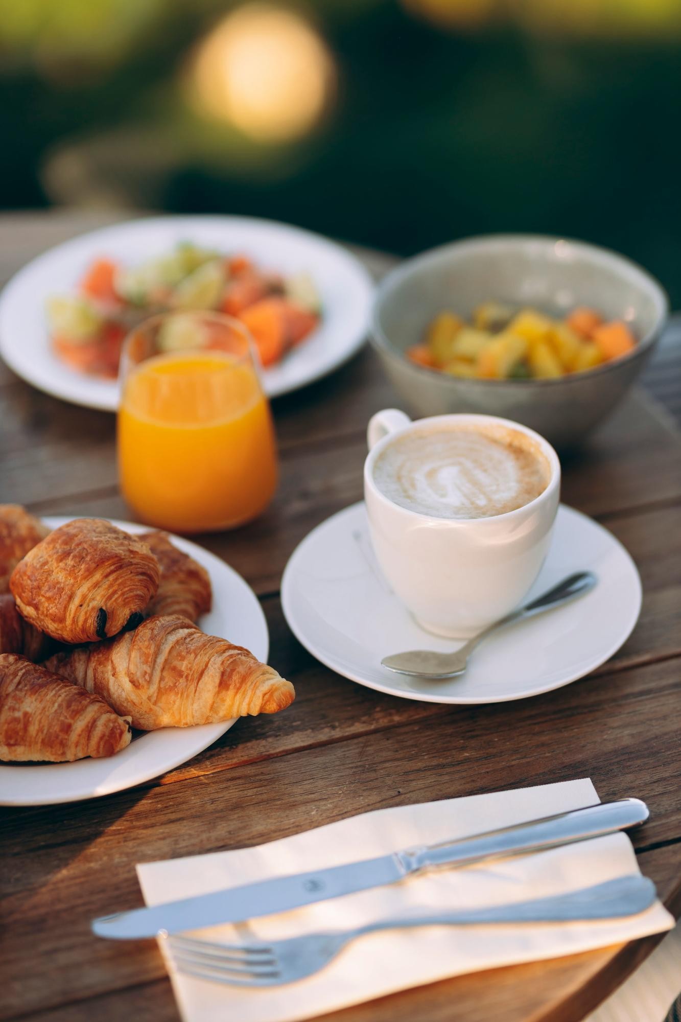 Indulge In Coastal Delights At Cbeach – Plage Restaurant Cannes: A Culinary Paradise By The Mediterranean
